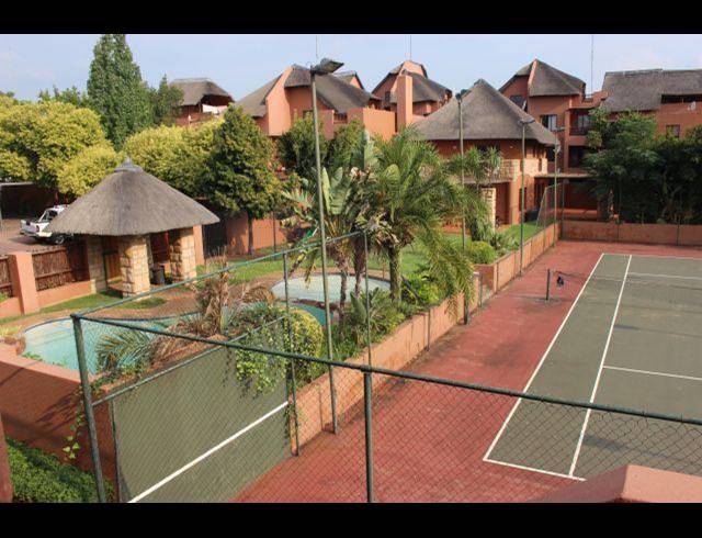 1 BEDROOM APARTMENT FOR SALE IN SUNNINGHILL